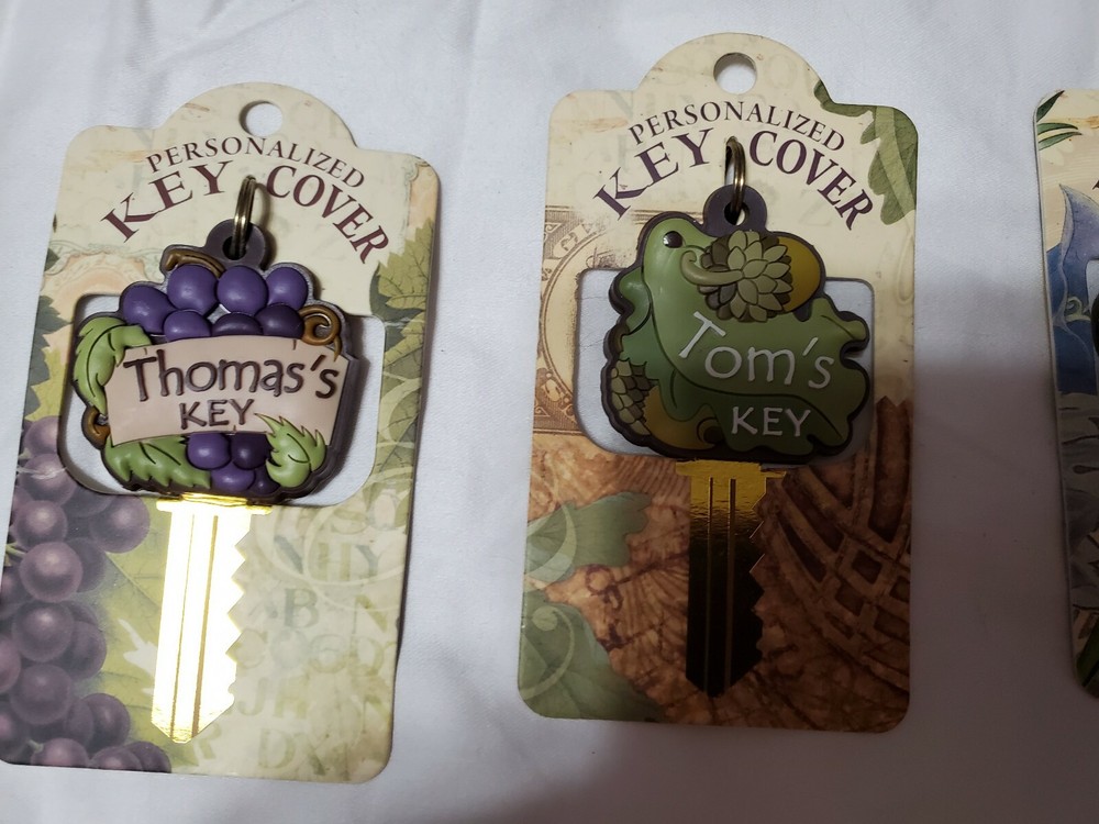 PERSONALIZED KEY COVERS NAMES WITH D & T