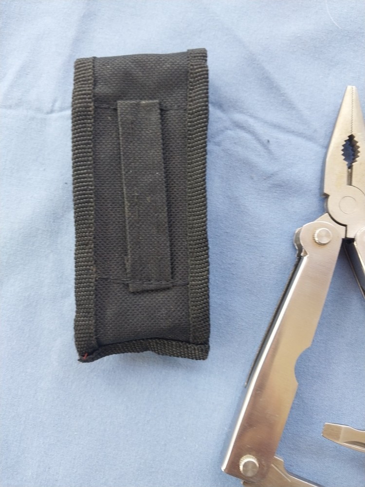 2 multi tool 1 Winchester 1 Stanley