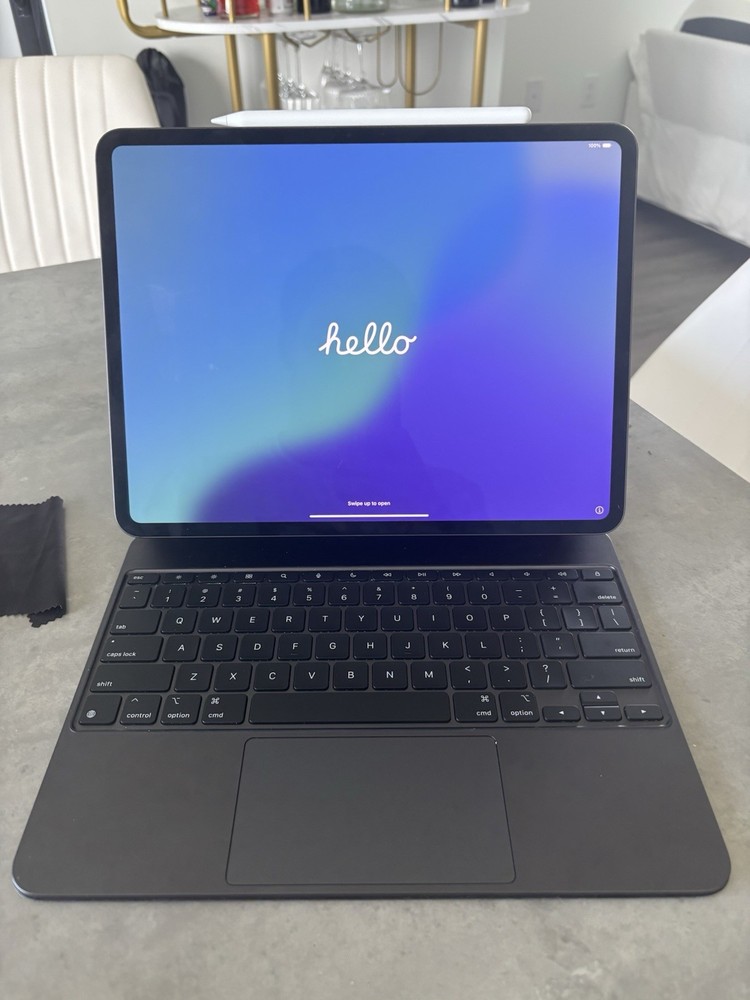 Apple iPad Pro Tablet Black with Magic Keyboard & Apple Pencil pro