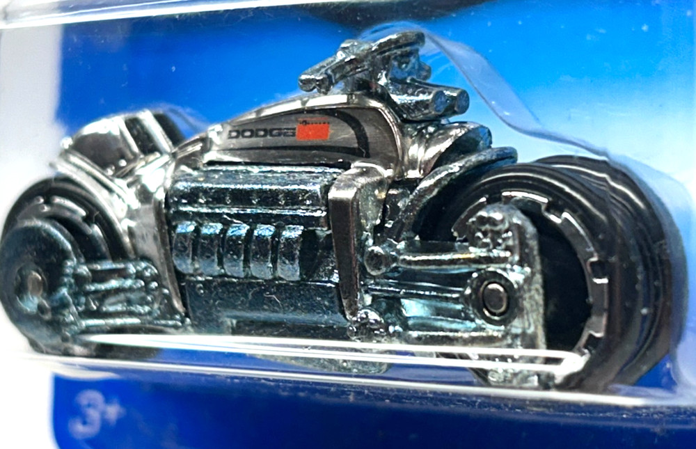 Hot Wheels 2005 Mainline DODGE TOMAHAWK Motorcycle (Chrome) #176