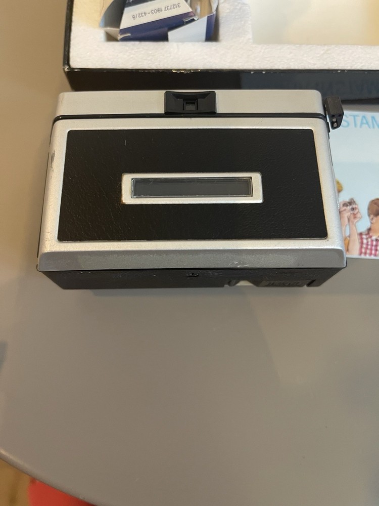 Kodak Instamatic 124 Camera NOT TESTED