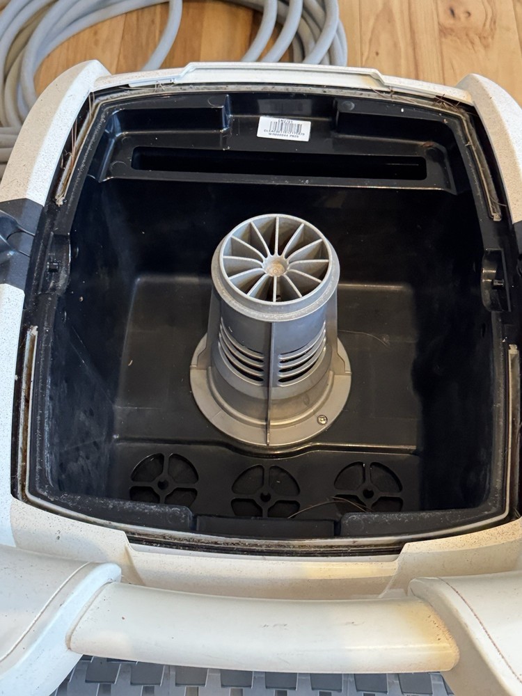 Polaris P825 Robotic Pool Cleaner w/ Control Panel