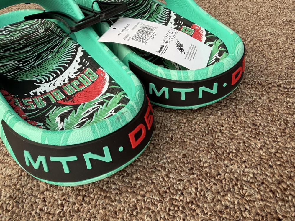 Mountain Mtn Dew Baja Blast Sandals Slides Size 9 NWT