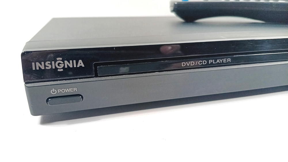 Insignia NS-1UCDVD DVD Player HDMI RCA w/ remote Tested