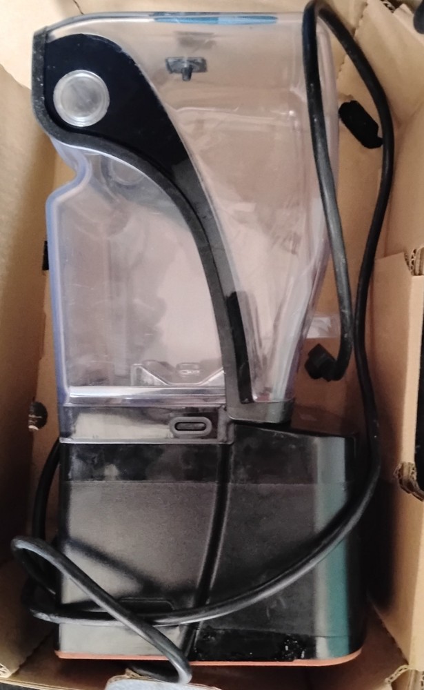 blendtec stealth 875 black model CQB1 MFG DATE 01/16 VG condition