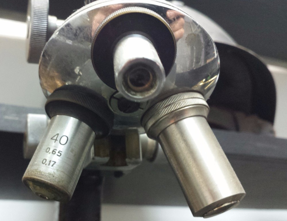 VINTAGE WINKEL-ZEISS GOTTINGEN MICROSCOPE