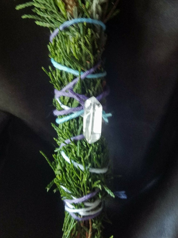 Fresh Juniper Purification & Healing Smudges, handmade & Blessed 7" + Crystal