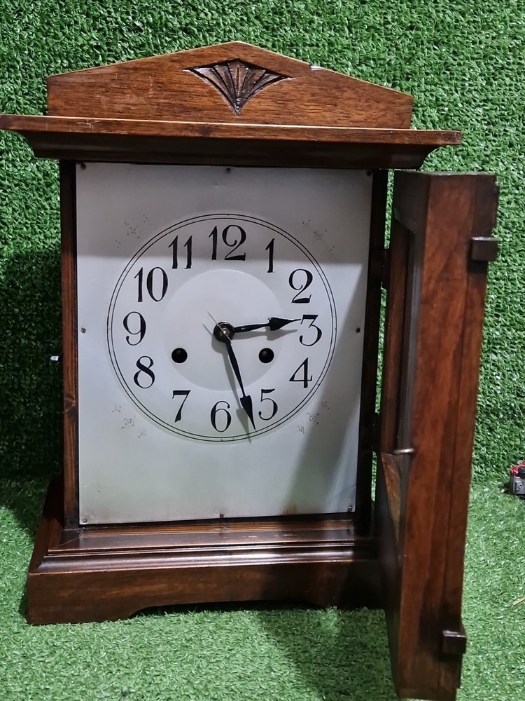 Vintage Wall Mantle Clock Oak Case Missing Key Untested Unbranded