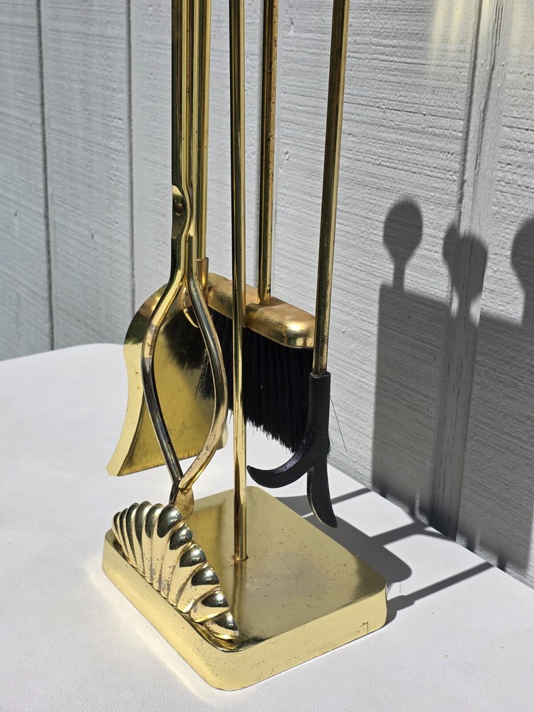 FIREPLACE TOOL SET 5 PIECE VINTAGE Brass Seashell Clam Shell 80’s Art Deco