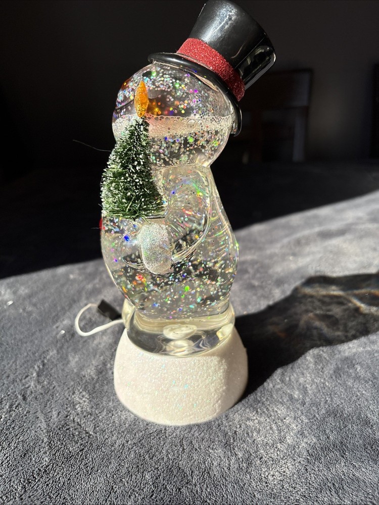 9” Light up Snowma Globe Decor