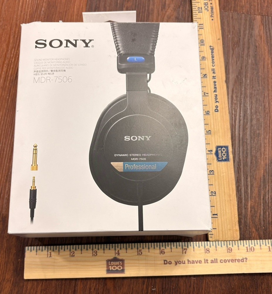 Sony MDR-7506 Professional Closed-back Studio Headphones