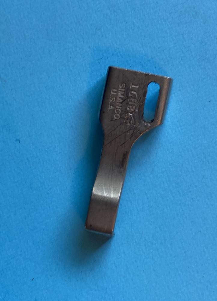 *USED* 160863-SINGER-BRACKET STOP-FOR SEWING MACHINE *FREE SHIPPING*