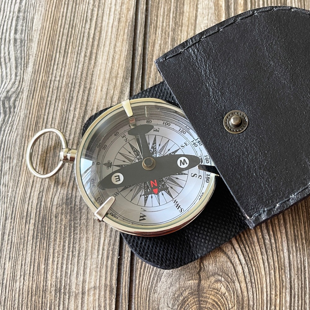 Vintage Style Pocket Compass with Leather Case - Classic Navigational Tool
