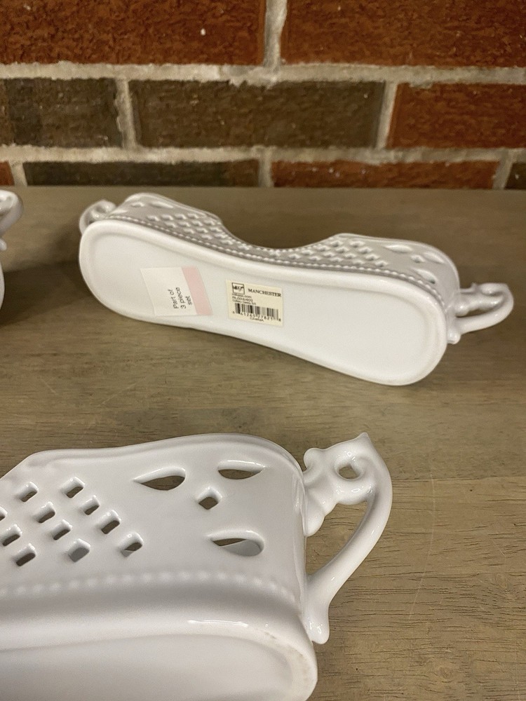 Mikasa Manchester Pattern Porcelain White Buffet Flatware Silverware Holders 4pc