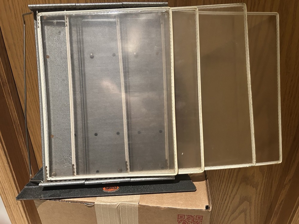 Tarifold 25 sheet document desktop display