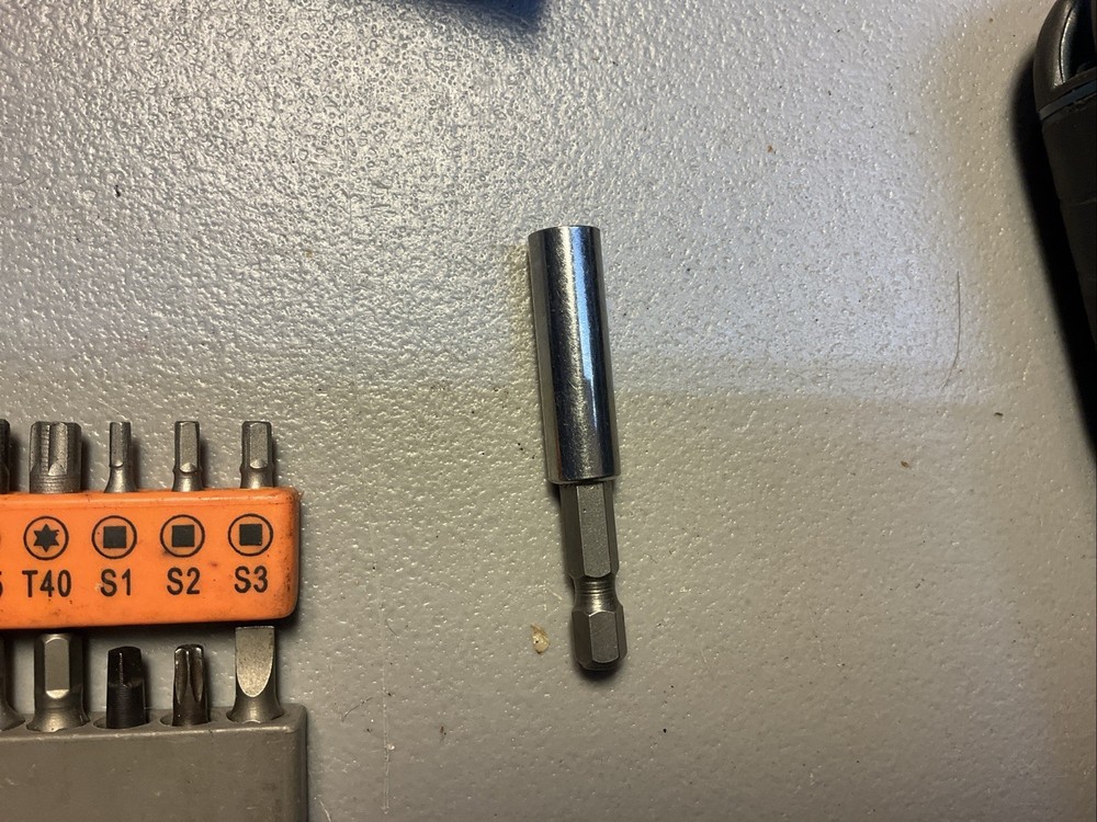 Lithium Pro 4V Screwdriver-Rechargeable W/27 Bits Including Nut Driver Bits