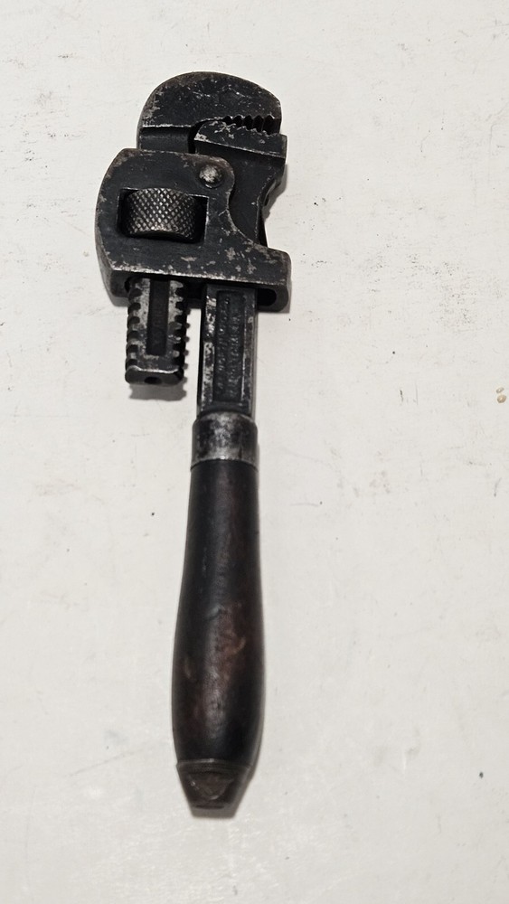 Vtg. Walworth Mfg. Stillson 8" Pipe Wrench