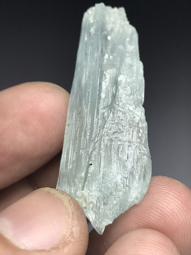 DT Aquamarine Crystal With Unique Etching