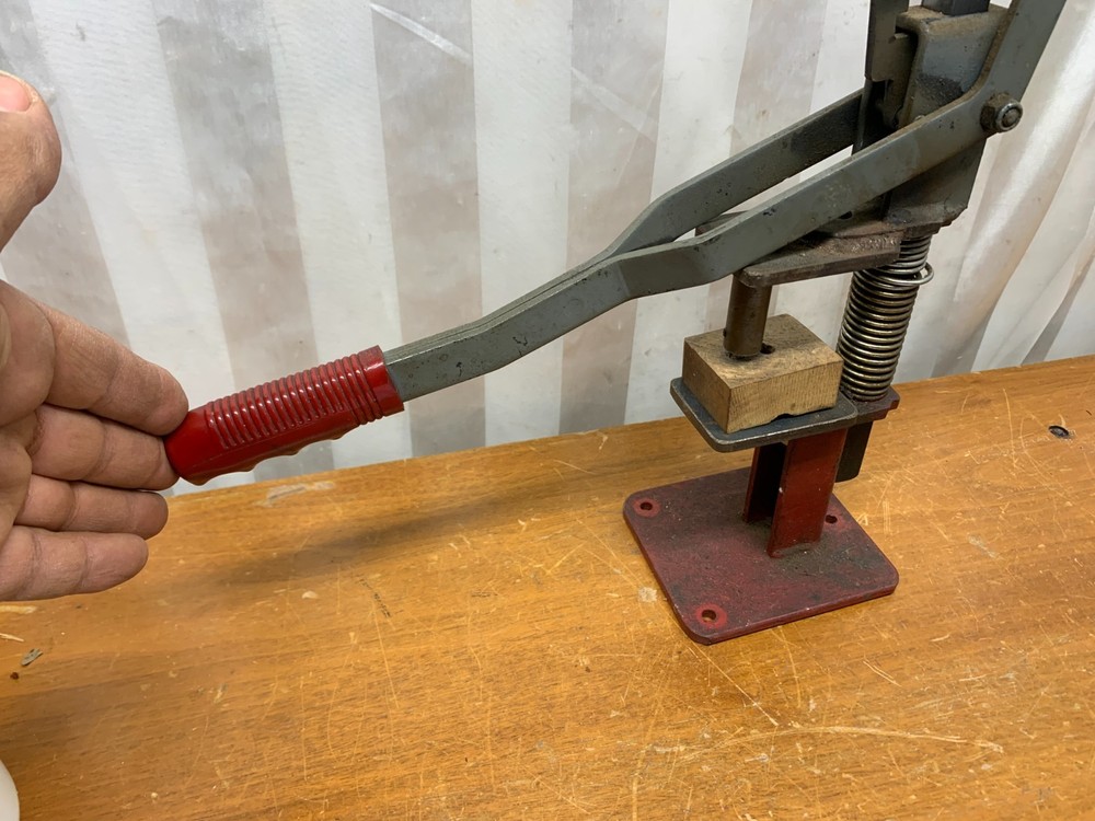 Stand alone Shot Shell Decapper Resizer Finisher