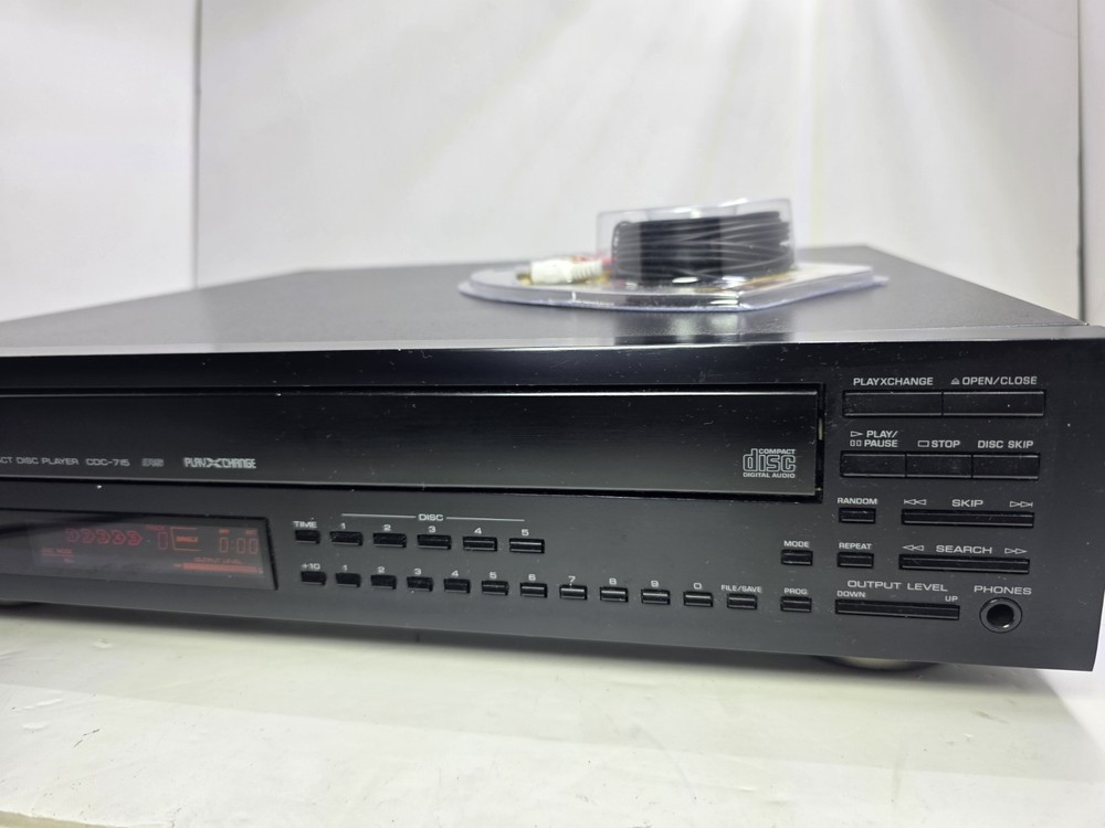 YAMAHA CDC-715 5 Disc CD Changer