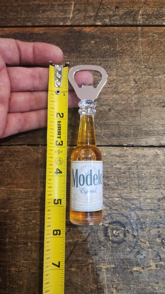 MODELO BEER BOTTLE OPENER