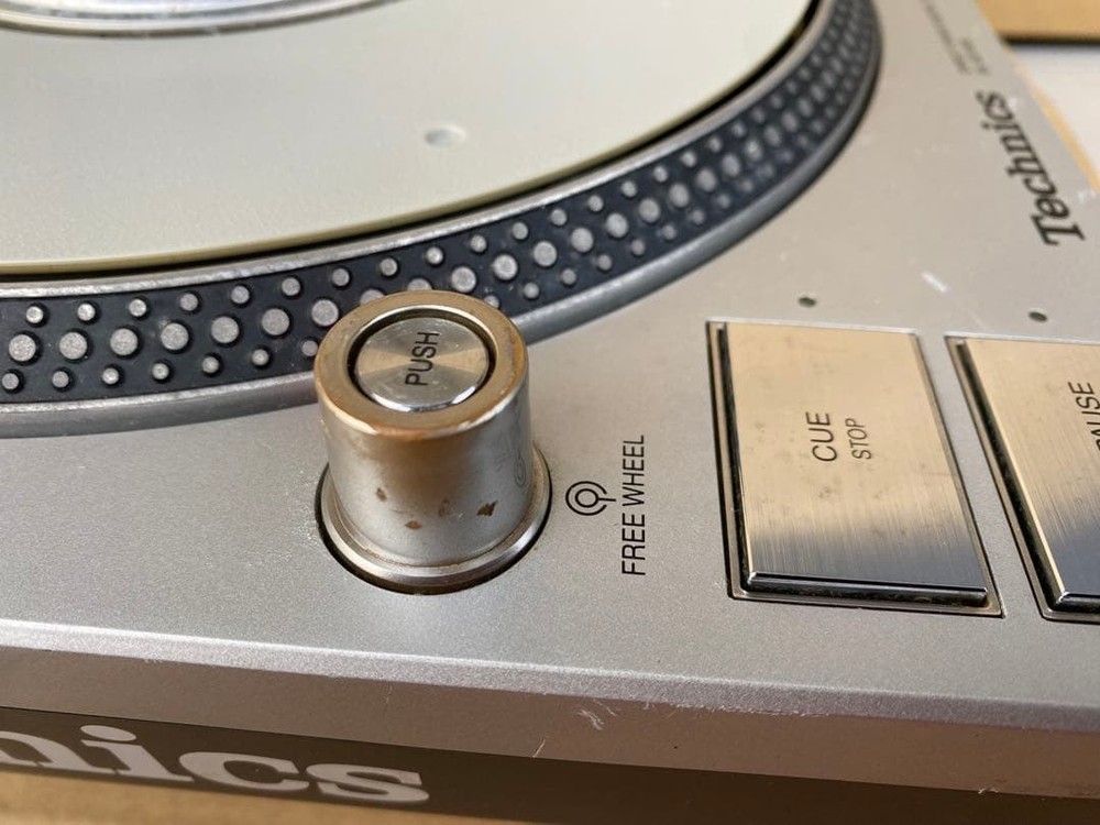 Technics SL-DZ1200 Digital Turntable Power supply confirmed