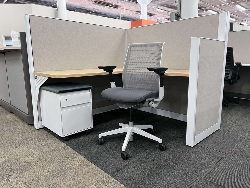 Steelcase Answer 5x5 Renewed Cubicles