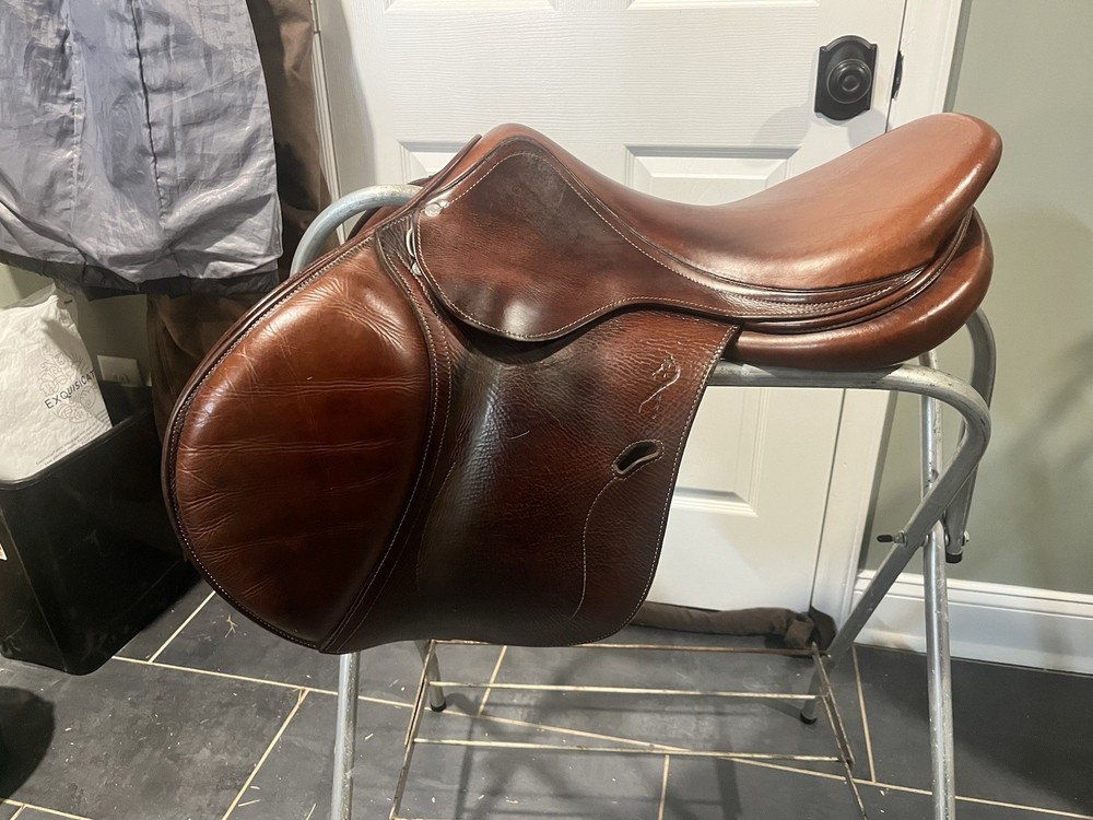18” Antares Connection Close Contact Saddle 3AAA forward Flap A01 Wide Tree