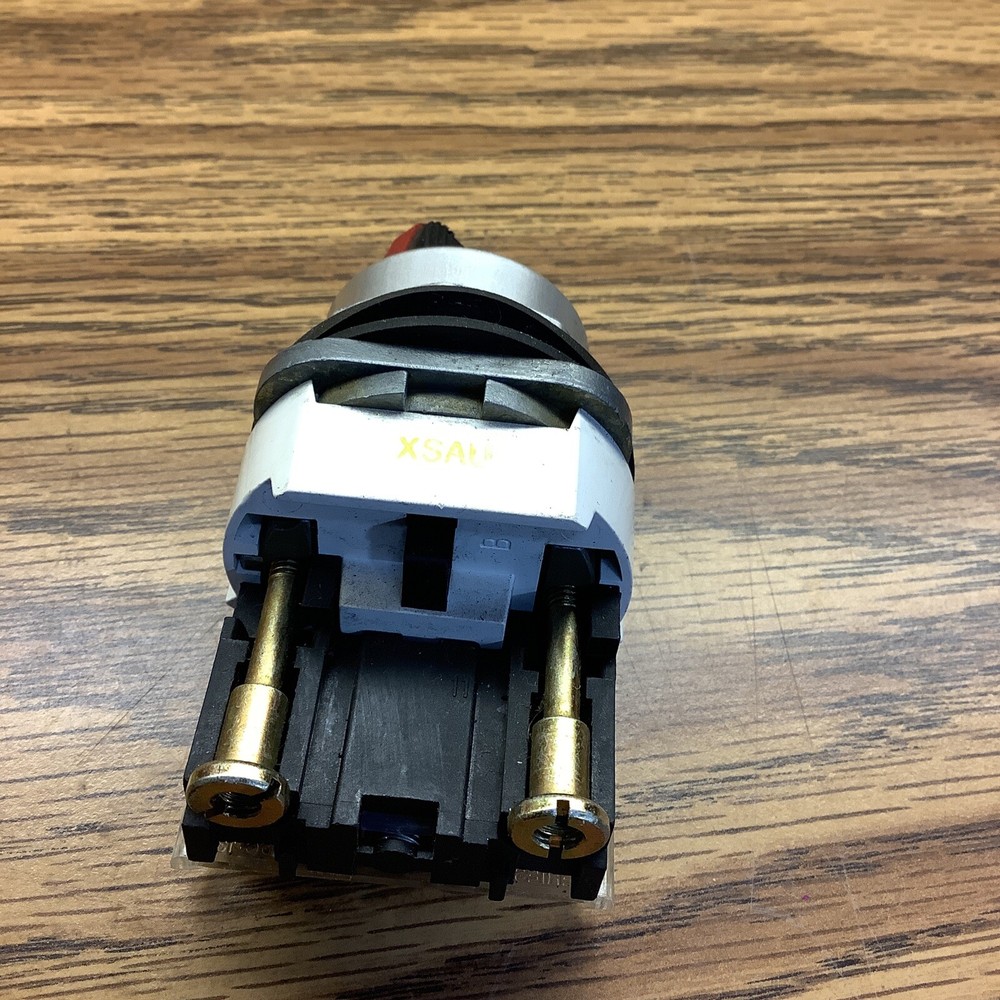Allen-Bradley 800T-HA2 Ser T Selector Switch