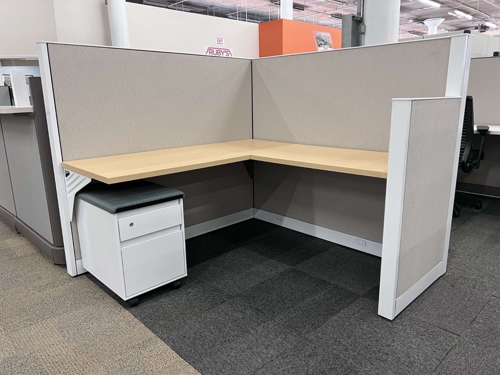 Steelcase Answer 5x5 Renewed Cubicles