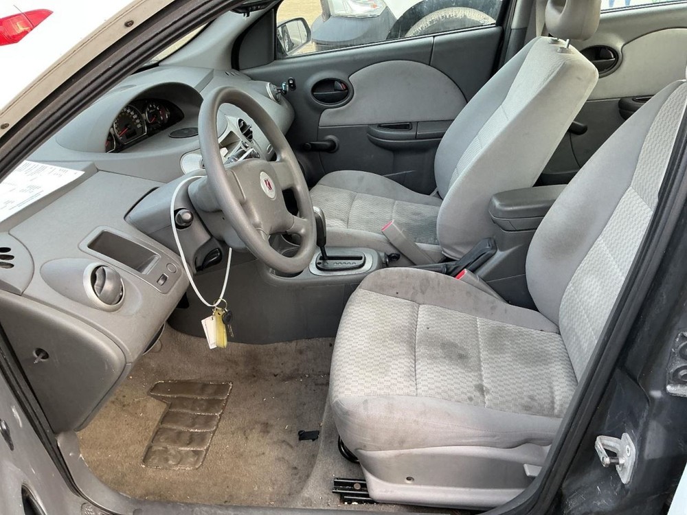 ION 2007 Glove Box 4964218
