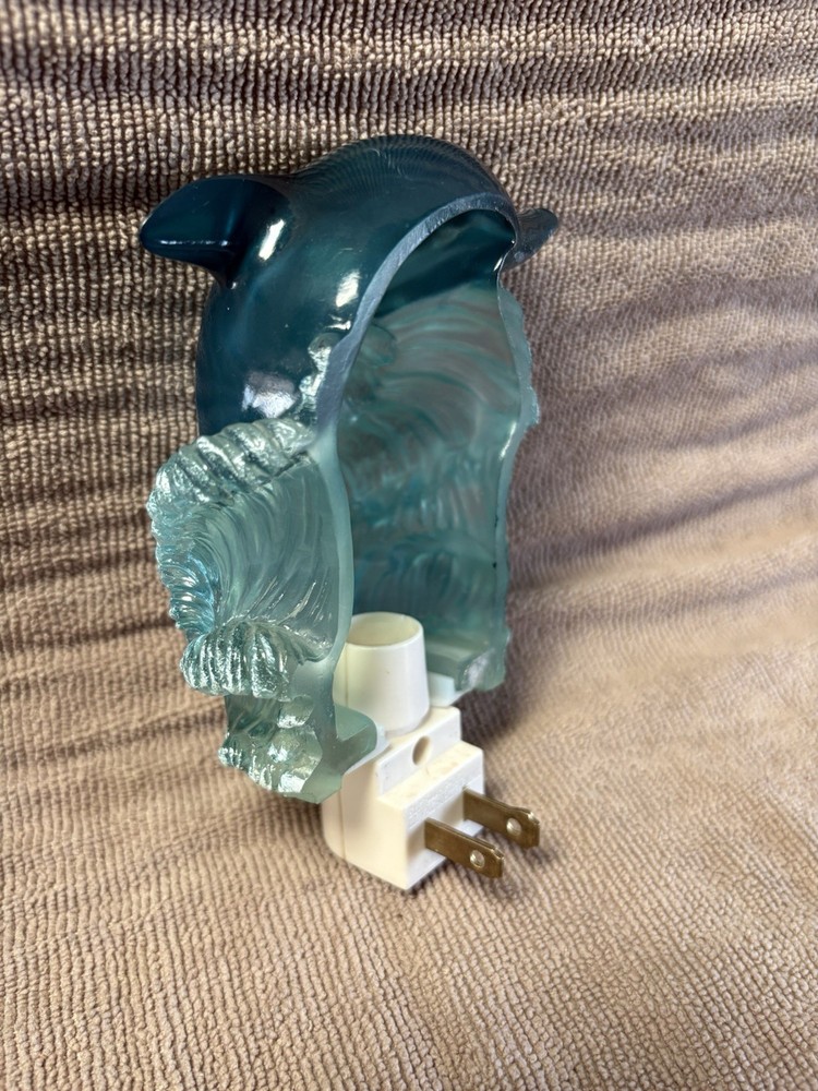 Vintage acrylic dolphin nightlight #B5