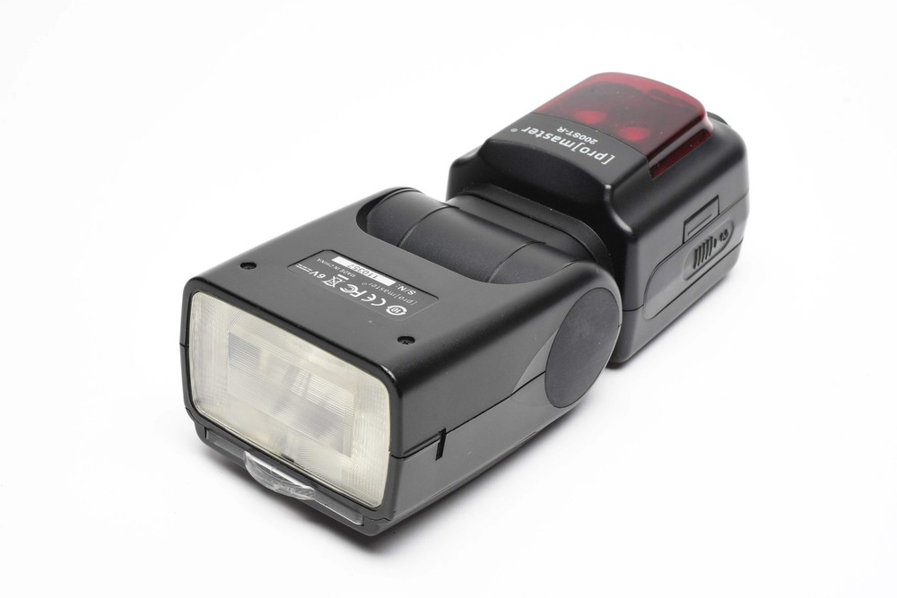 Promaster 200 ST-R flash #8574 portable flash studio light kit for Canon