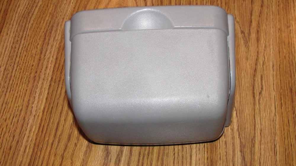 BUICK LESABRE FRONT CUP HOLDER HOLDER GREY 2000-2005 OEM