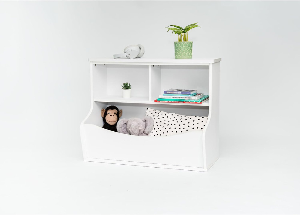 Elegant Multi-Functional White Bookcase for Home or Office Storage