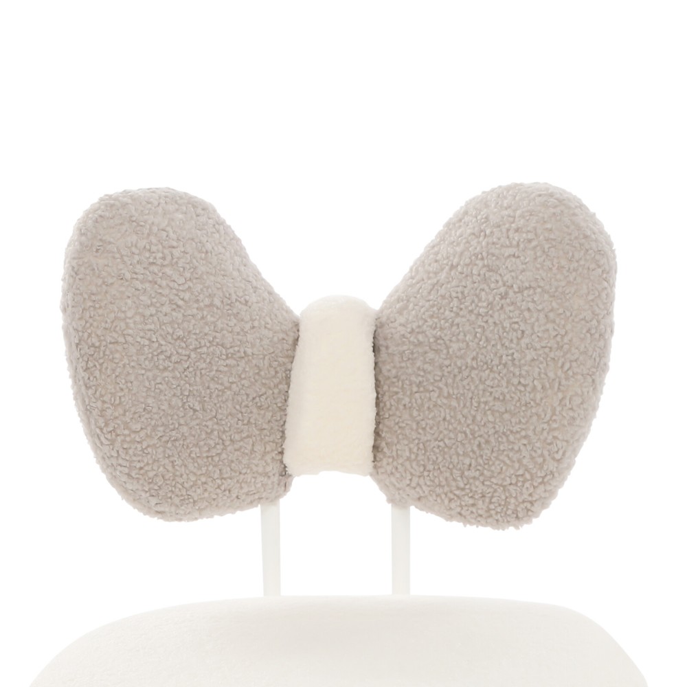 Rotatable butterfly backrest makeup chair