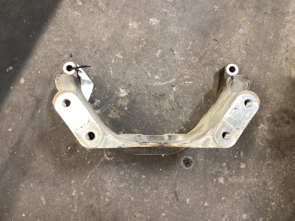Detroit DD13 Engine Mount - Used