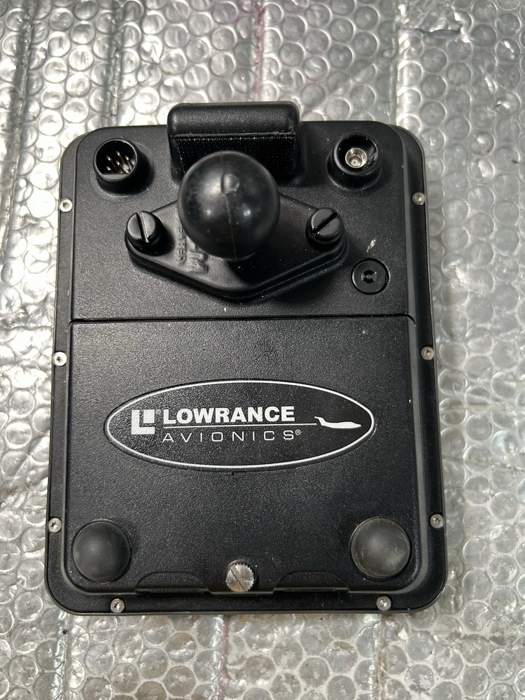 Lowrance Avionics AIRMAP 2000c GPS - READ