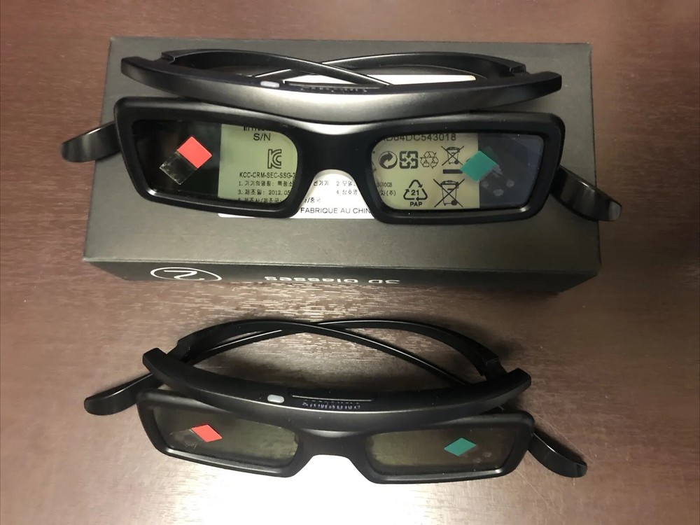 2 Samsung 3D Glasses SSG-3050GB