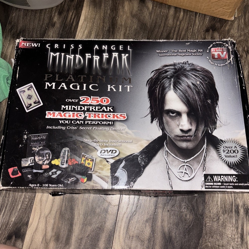 Chris Angel Mindfreak Ultimate Magic Kit! Over 550 Magic Tricks to Perform!