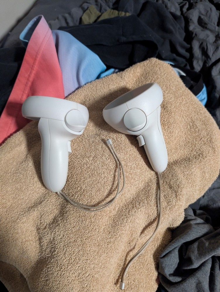 O.G. Meta Oculus Quest 3 NEW WITHOUT BOX VR with Original Touch Control Testd