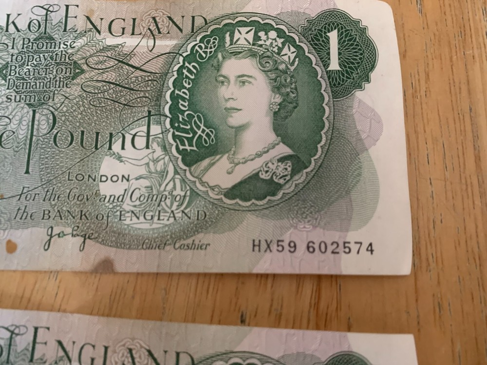 Vintage 3 X Pound Notes and 100Cent Francs Belgique Note