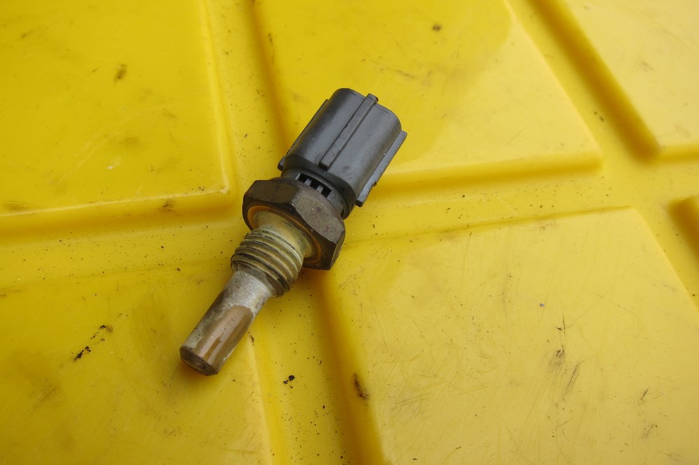 2003 SUZUKI GSXR 1000 COOLANT TEMPERATURE SENSOR THERMOSENSOR