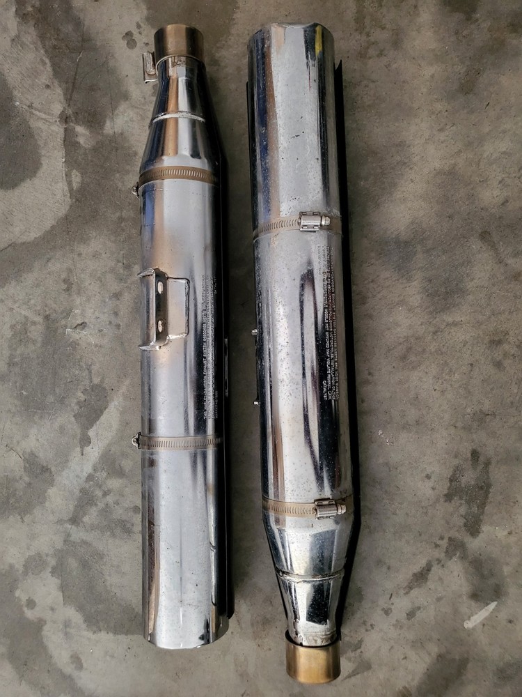 Harley Davidson Motorcycle Exhaust Pipes