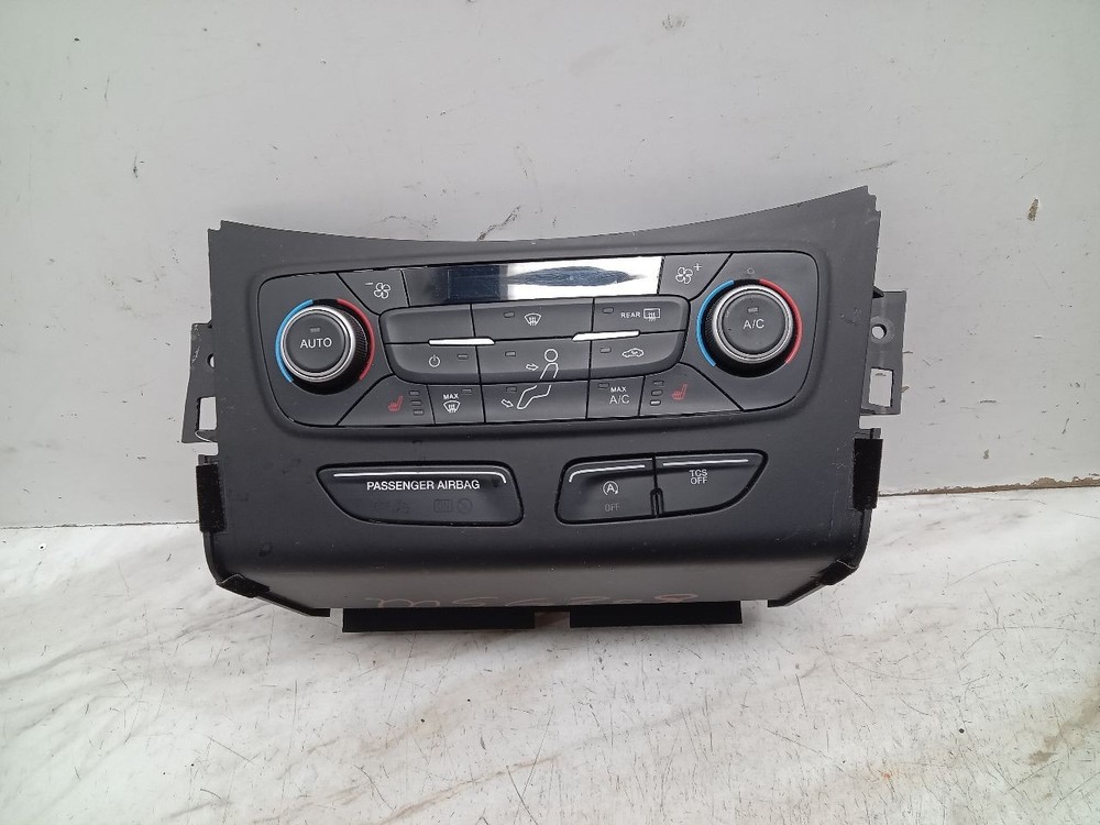 Used A/C Selector Switch fits: 2019 Ford Escape front automatic temperature cont