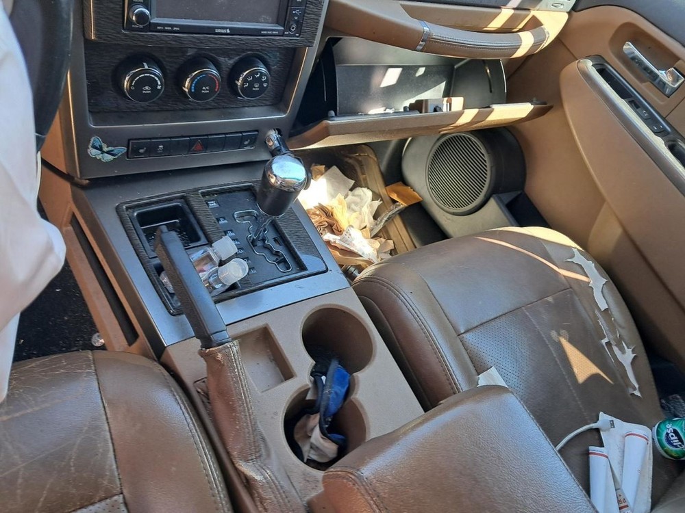 LIBERTY 2011 Glove Box 4782892