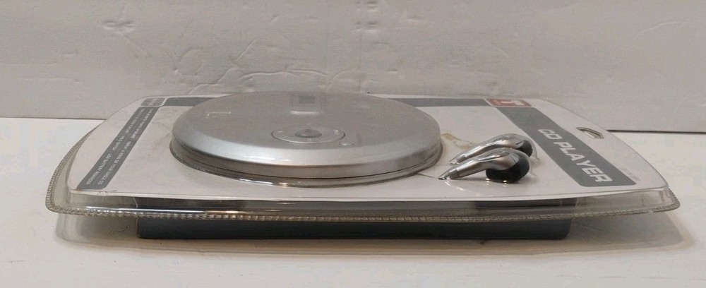 2005 TruTech Portable CD Player. Model T100-CD NEW, UNOPENED