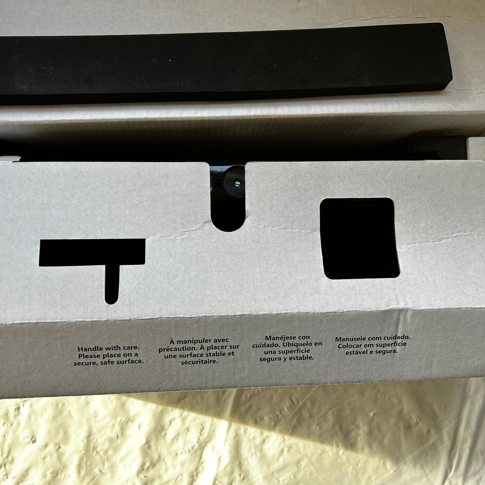 Microsoft Xbox 360 Kinect Sensor Bar Model 1414 Black for parts please read!