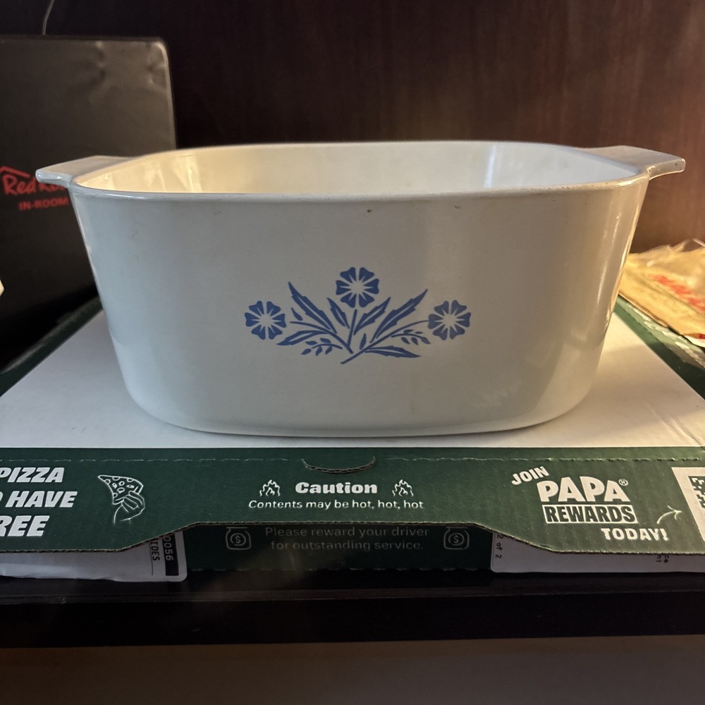 Vintage 5 Quart Cornering Ware Dish