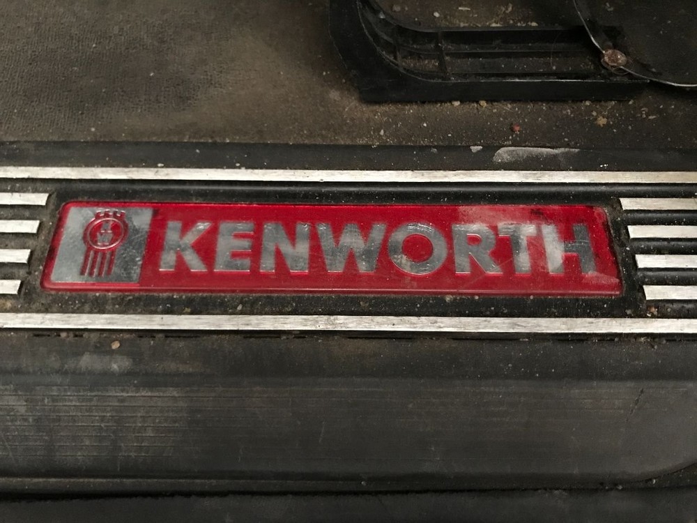 Kenworth T680 ALUMINUM/POLY Left/Driver THRESHOLD Trim/Panel